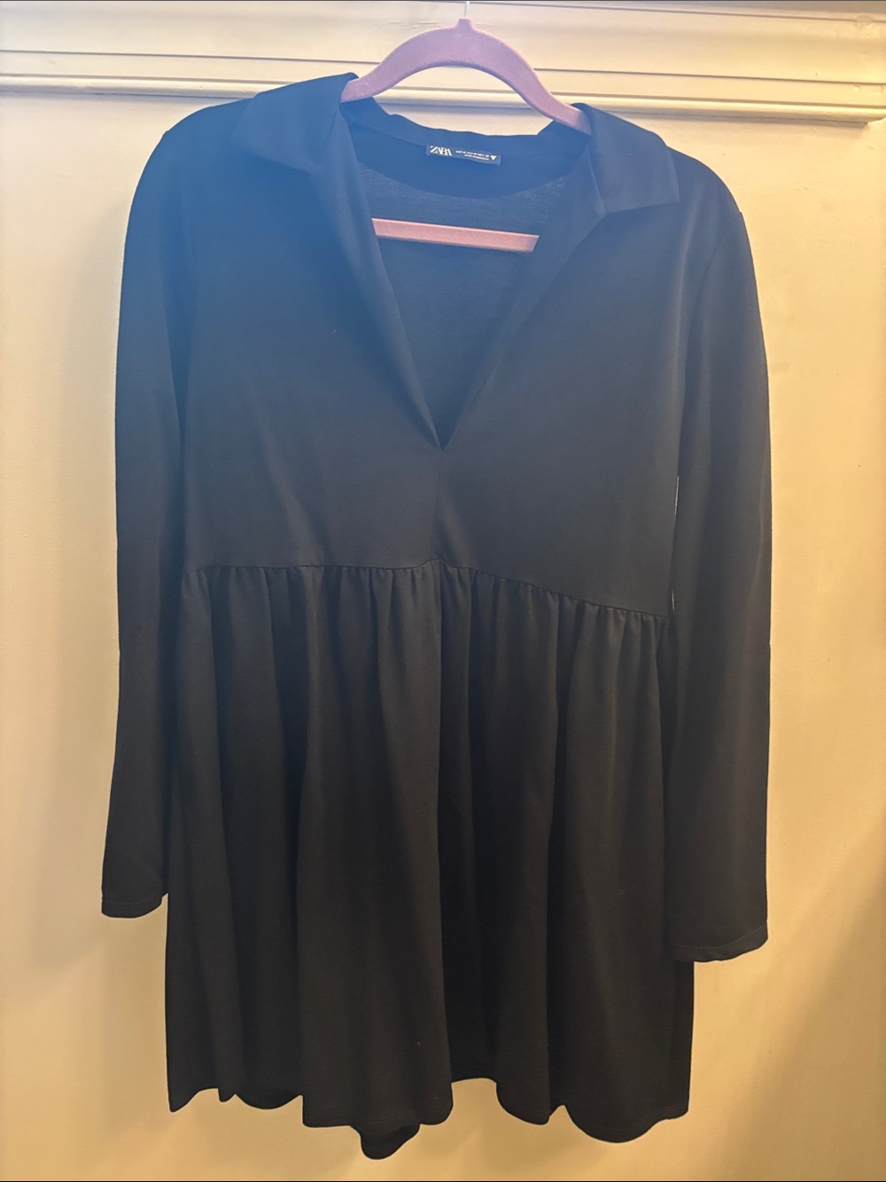 Zara Black Long-Sleeve V-Neck mini dress